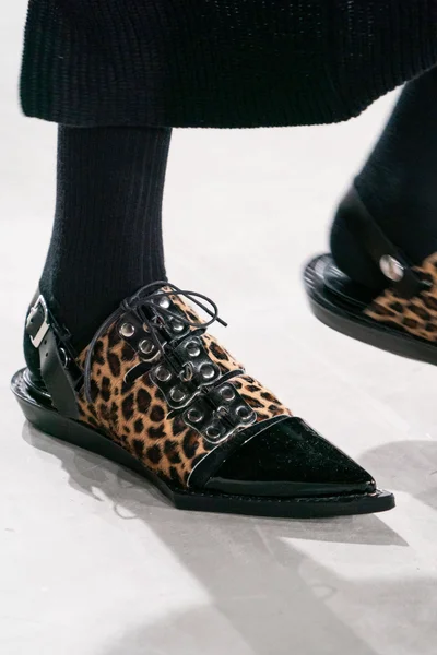 Look 54